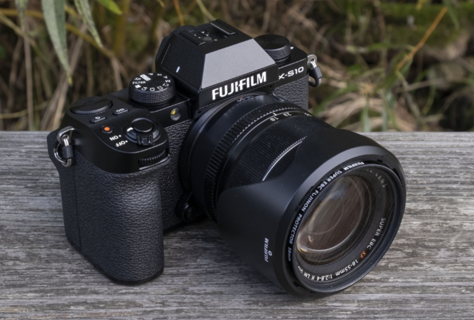 Hình ảnh cho danh mục Máy ảnh Fujifilm X-S10: Mẫu mirrorless đáng mua nhất 2025